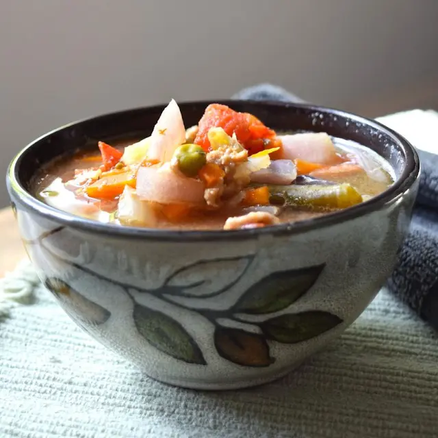 Slow Cooker Turkey Vegetable Soup