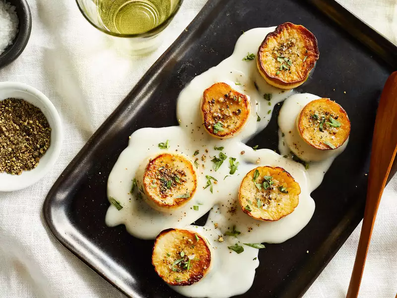 Vegan Trumpet Mushroom “Scallops” With Tarragon Cashew Cream