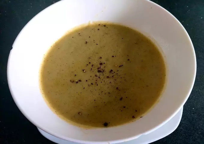 Broccoli, Potato & Stilton Soup
