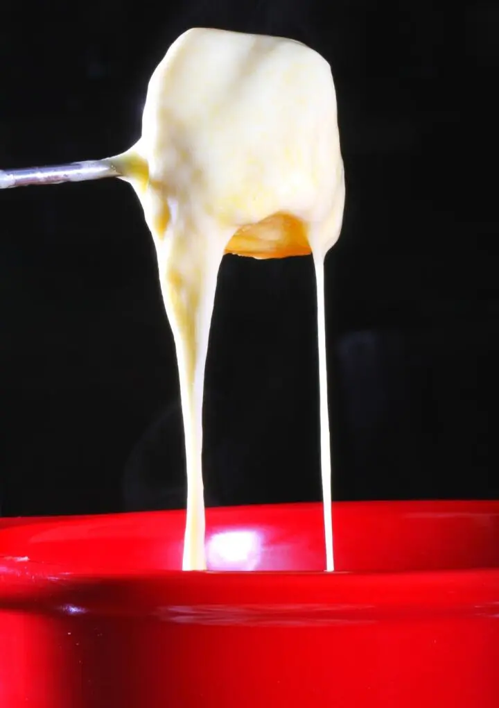 Easy Vegan Fondue (Swiss style)