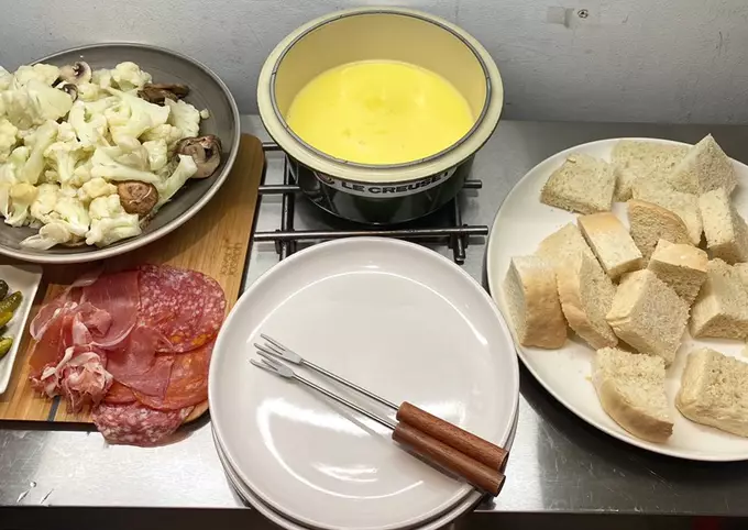 Emmental Cheese Fondue