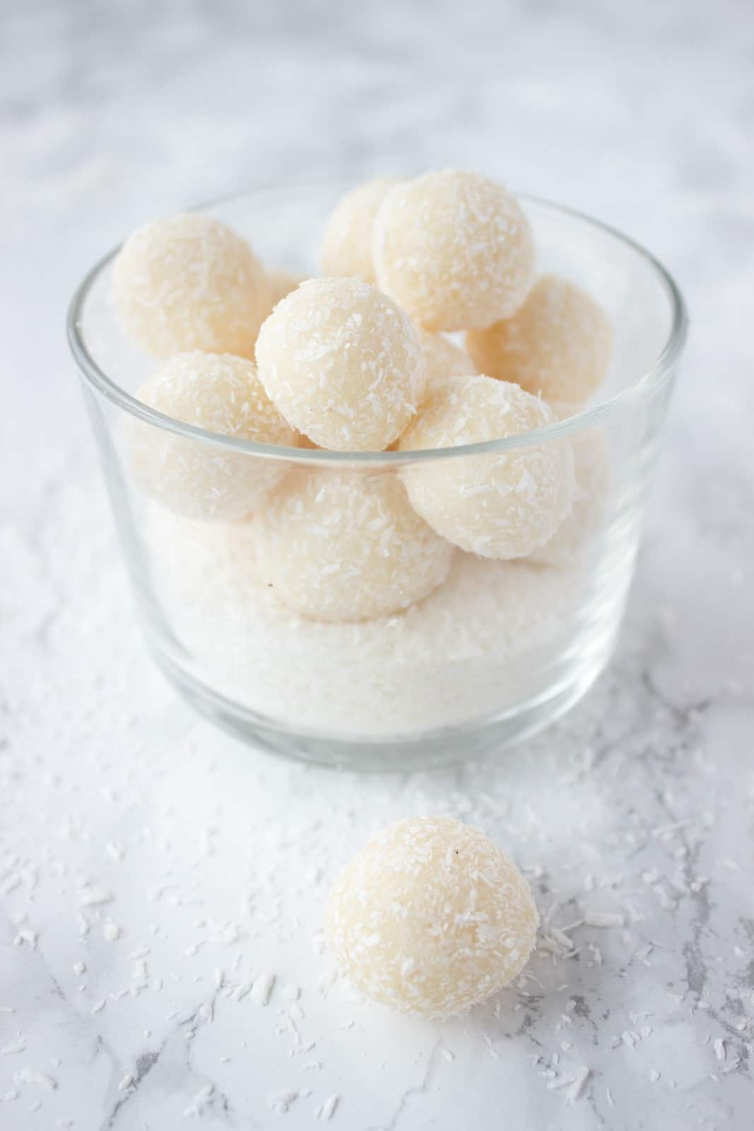 Healthy Coconut Bites