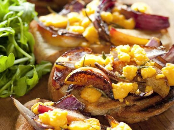 Organic Cheshire Cheese Melt with Apple and Red Onion Relish