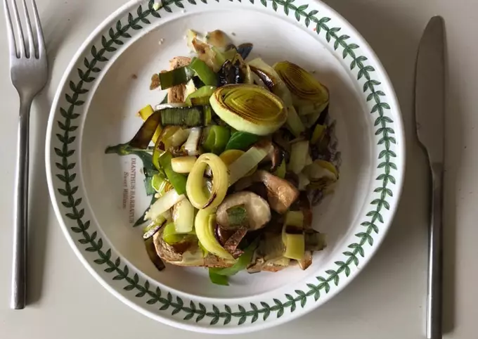 Stilton & Leek on Toast