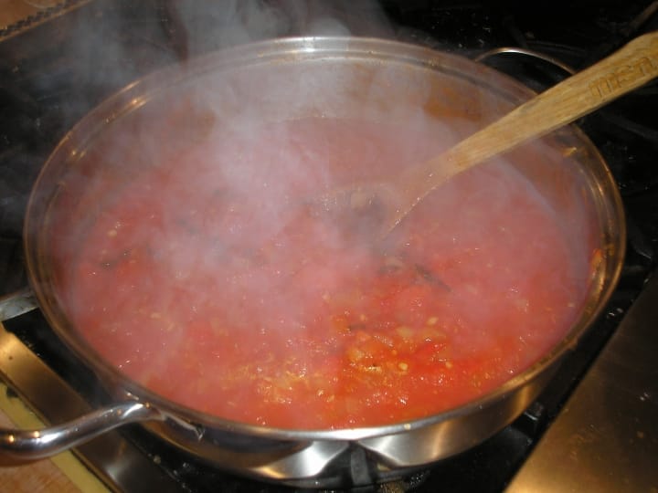 Tomato-saffron Cream Sauce