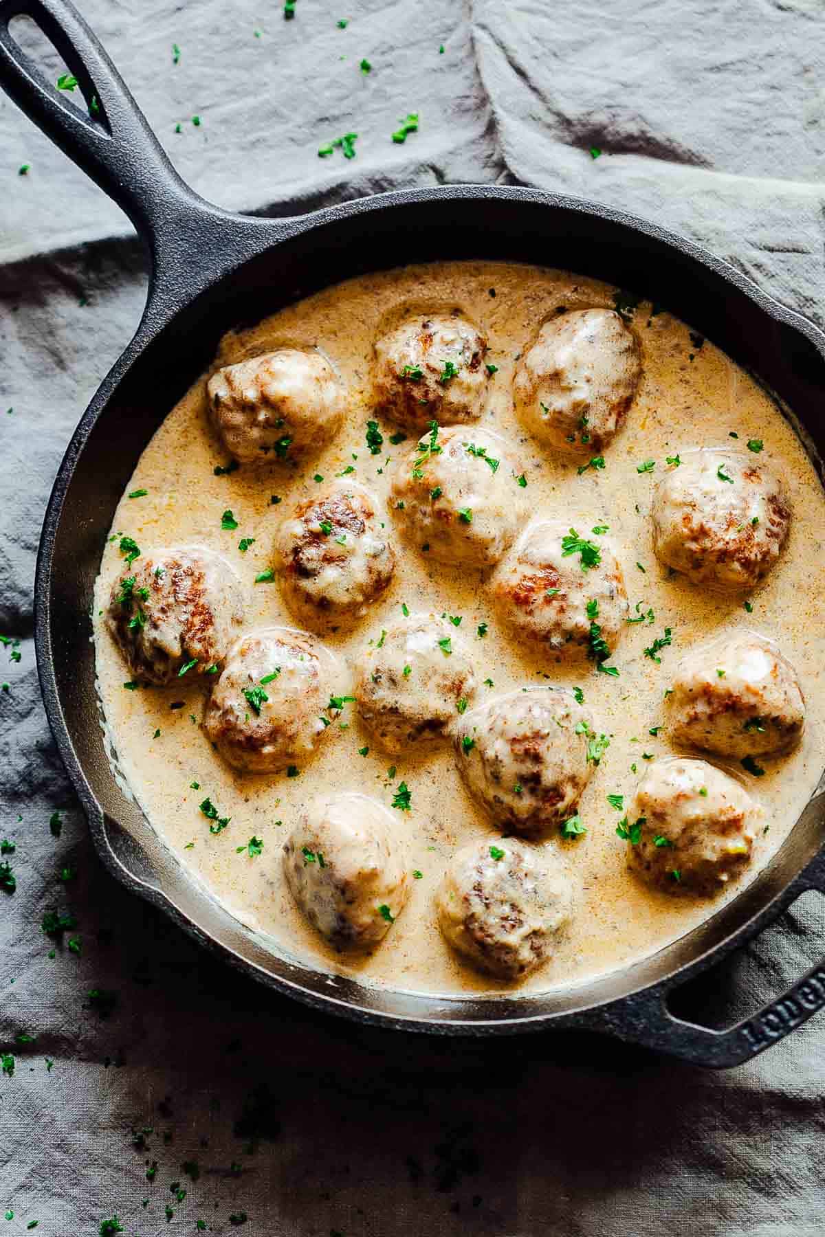 creamy chicken meatballs in mushroom sauce