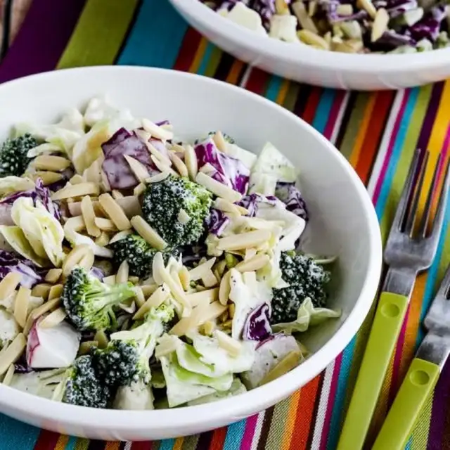 Crunchy Low-Carb Chopped Salad