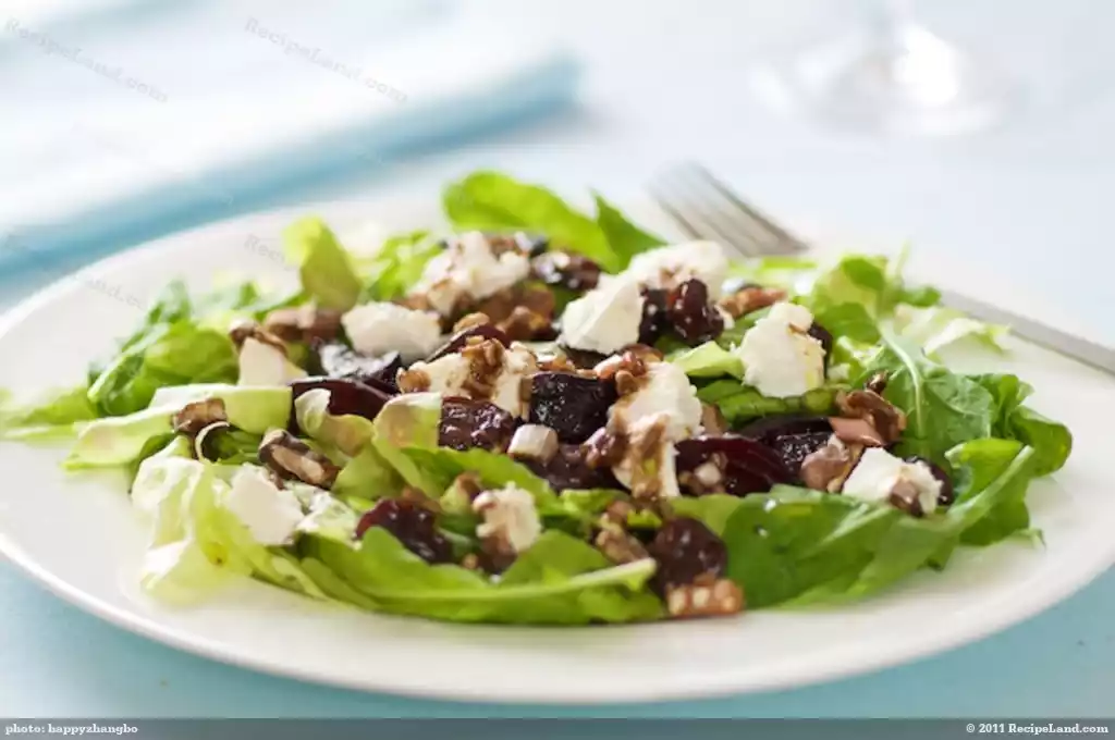 Balsamic-Honey Glazed Beets and Arugula Salad with Goat Cheese