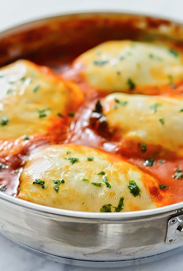 Chicken with Spinach and Mozzarella in Tomato Sauce