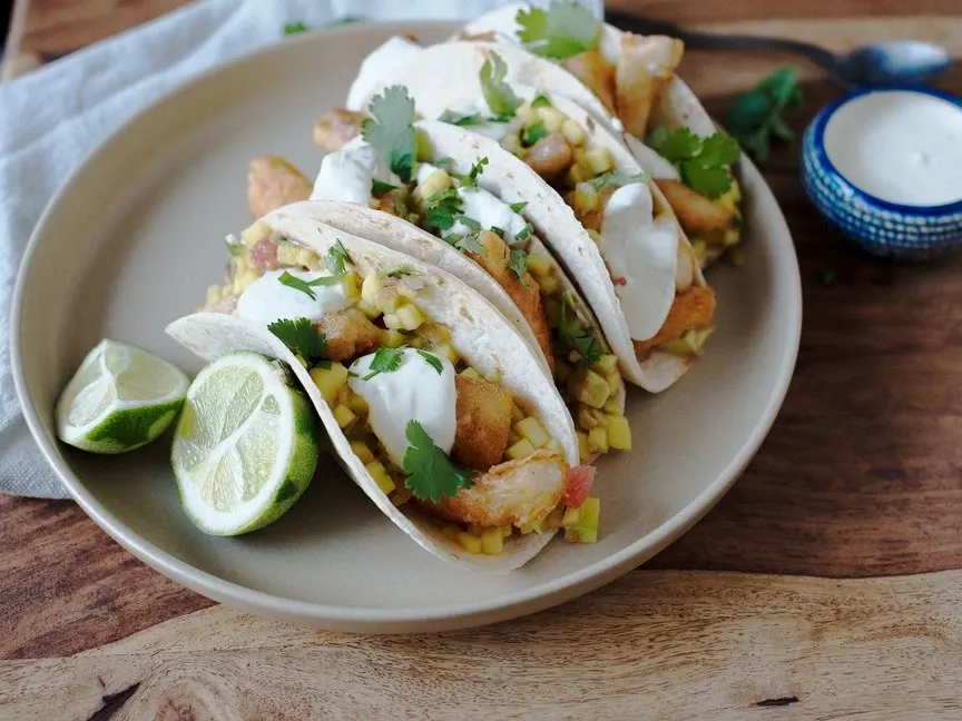 Fish tacos with grapefruit salsa