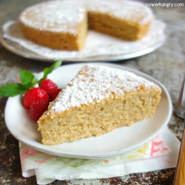 Vegan Vanilla Almond Flour Cake