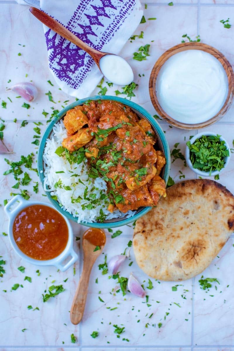 Tomato and Garlic Chicken Curry