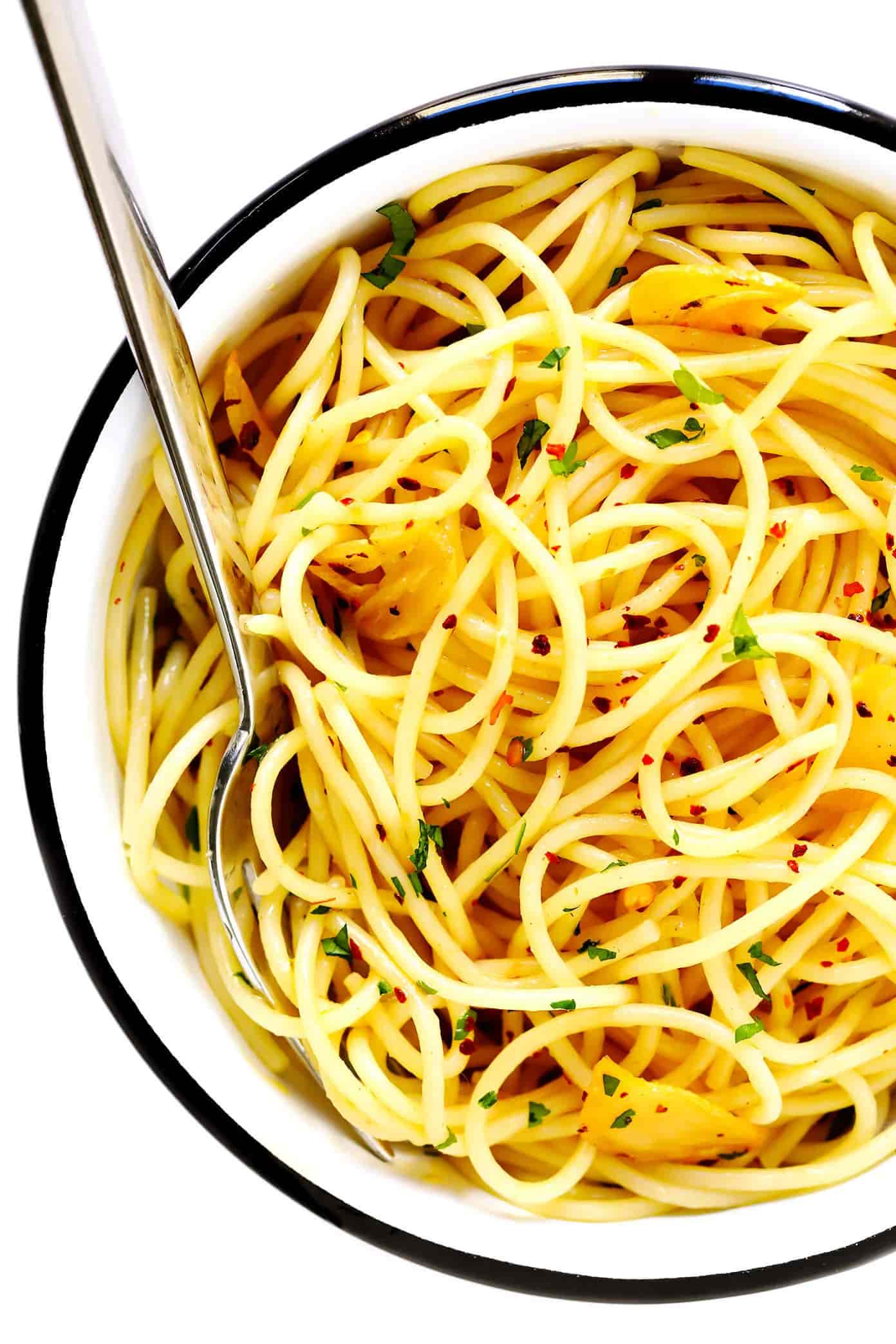 Garlic and Olive Oil Spaghetti (Spaghetti Aglio e Olio)