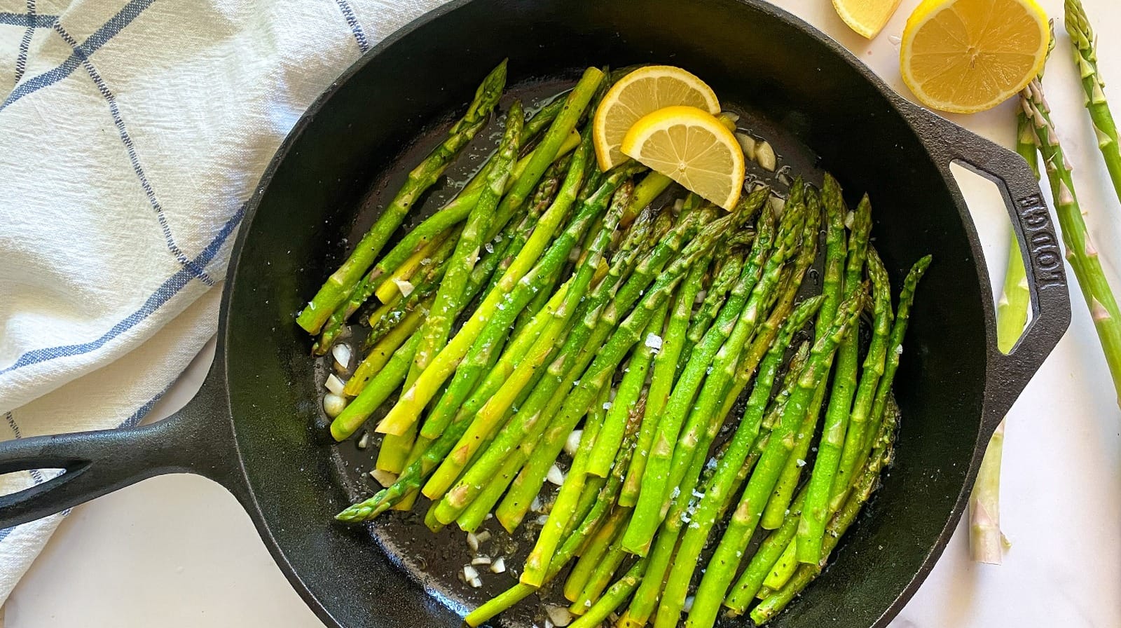 delicious homemade Skillet Asparagus