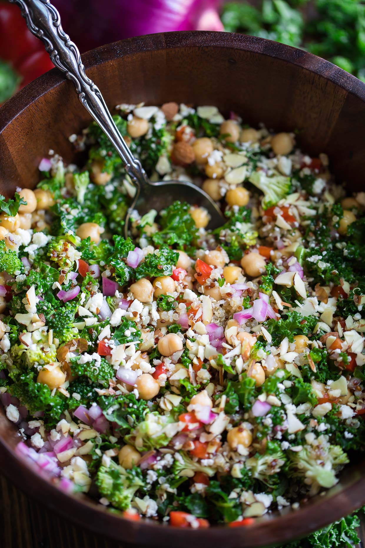 Quinoa Salad with Lemon Vinaigrette