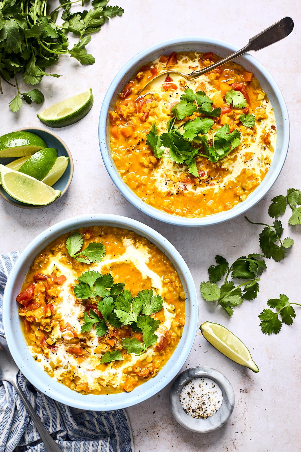 Coconut Curry Lentil Soup: A Comforting Bowl of Spicy Goodness