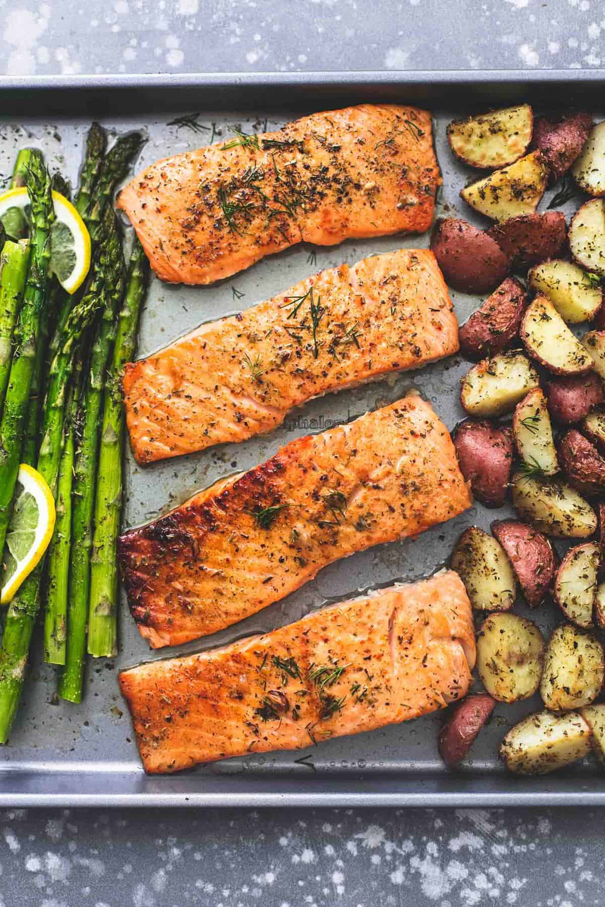 delicious Sheet Pan Salmon and Asparagus