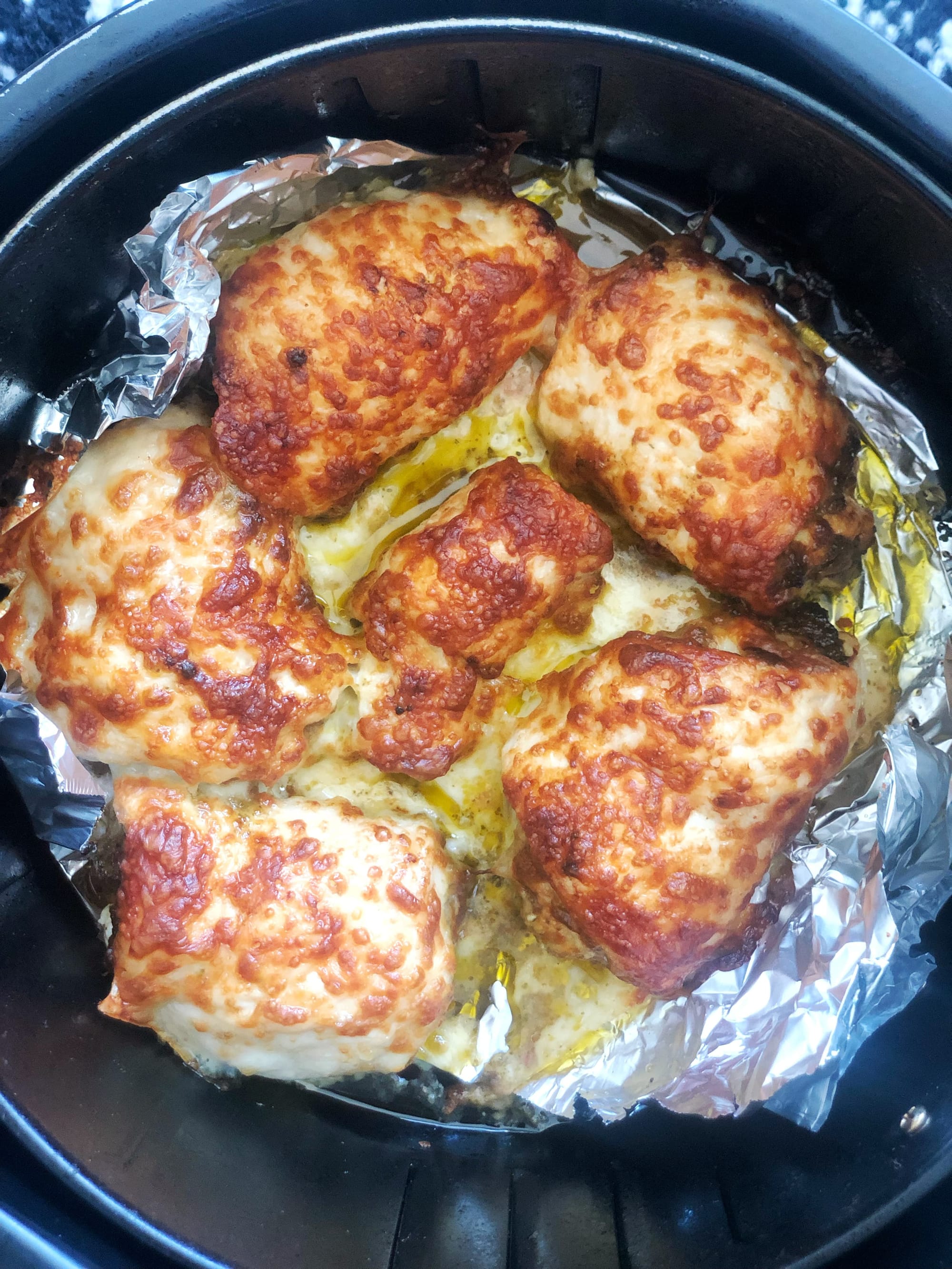3-Ingredient Pesto Provolone Chicken Roll Ups