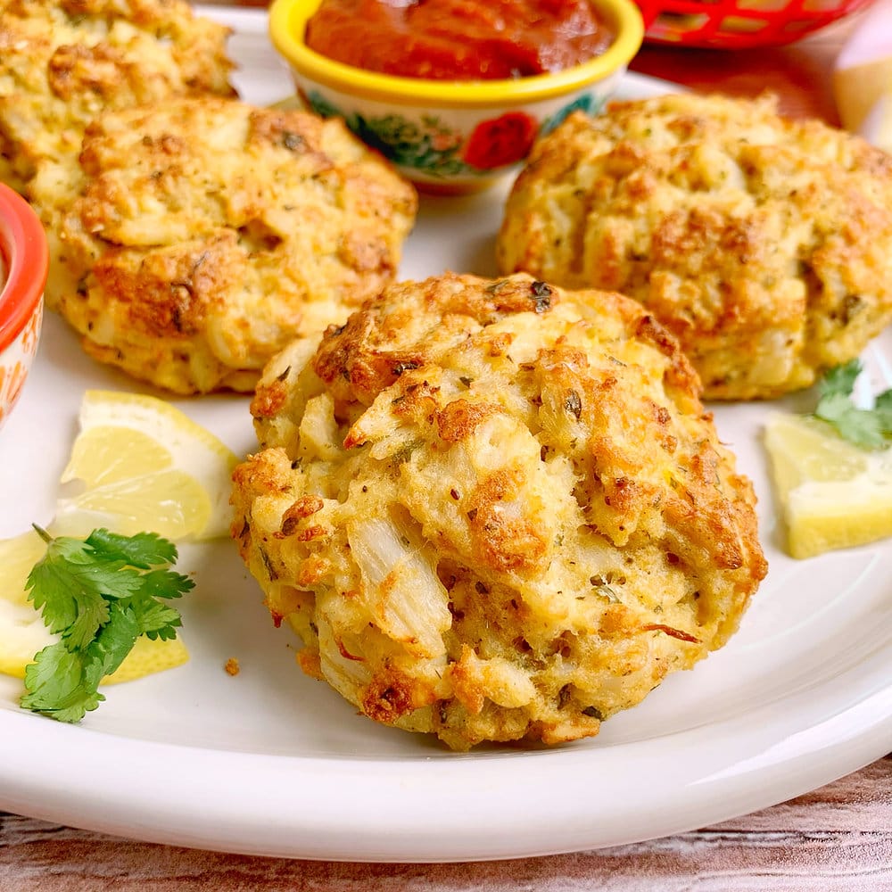 Maryland's Controversial Recipe: Crab Cakes with Breadcrumbs