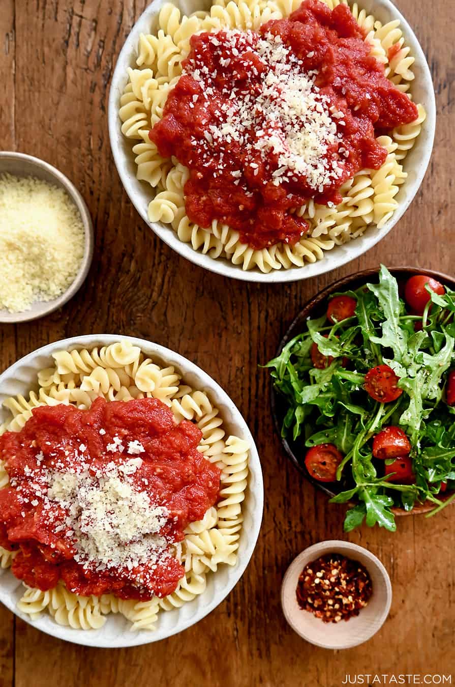 10-Minute Tomato Sauce Recipe