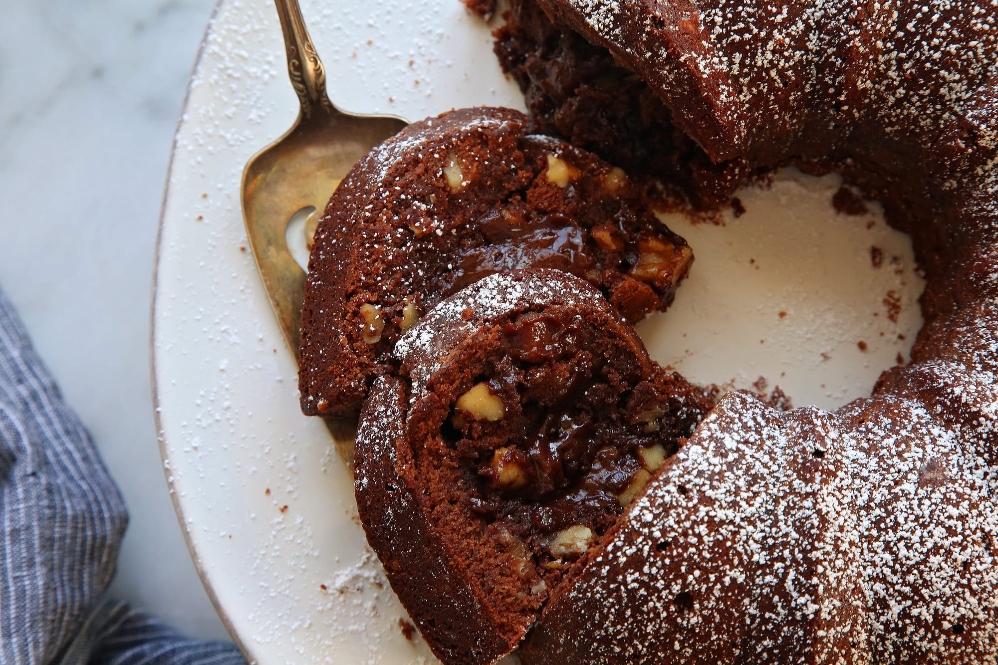 Tunnel of Fudge Cake Recipe