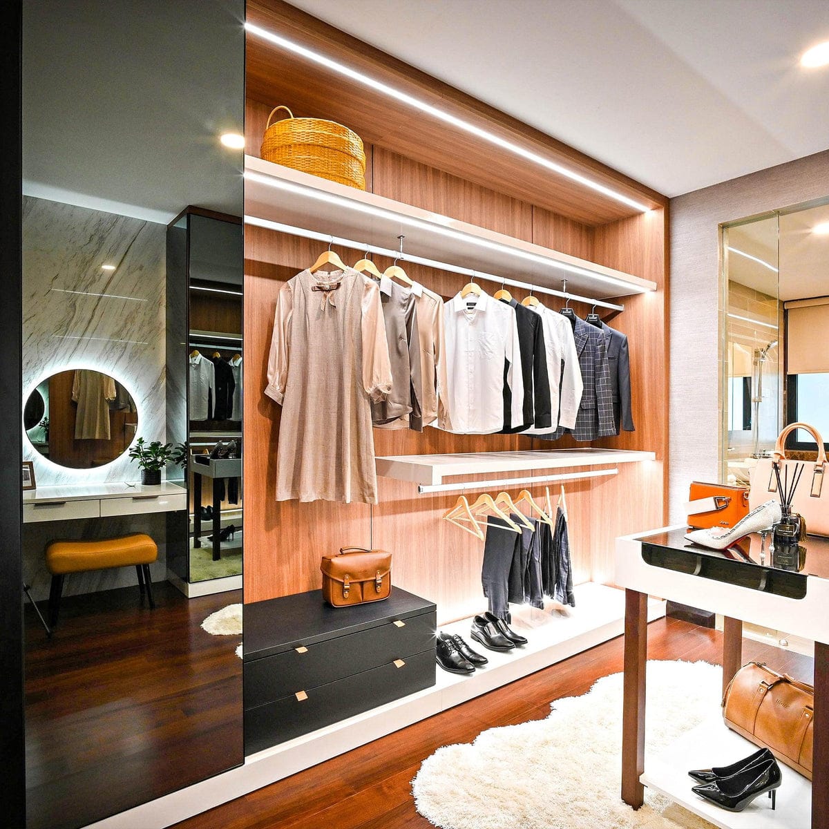 Bedroom lighting with closet automation