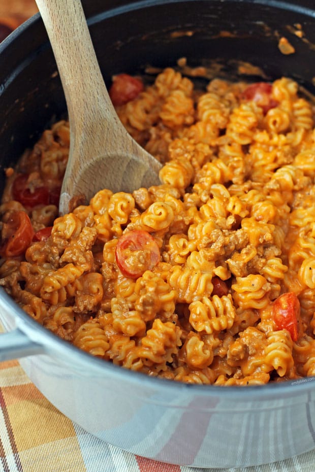 One-Pot Cheeseburger Pasta