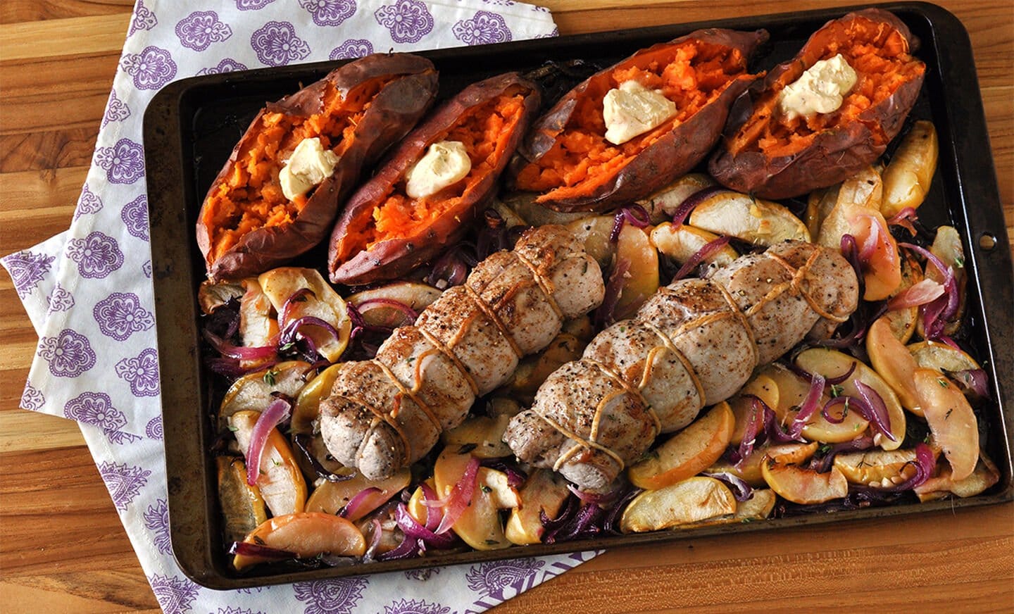 Sheet Pan Pork Tenderloin and Apples Recipe