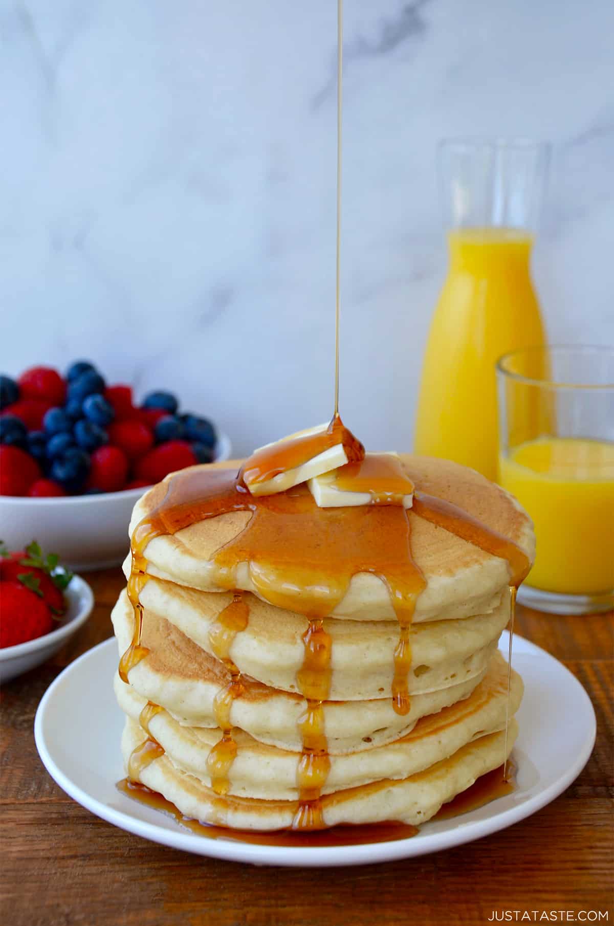 Fluffy Buttermilk Pancakes Recipe
