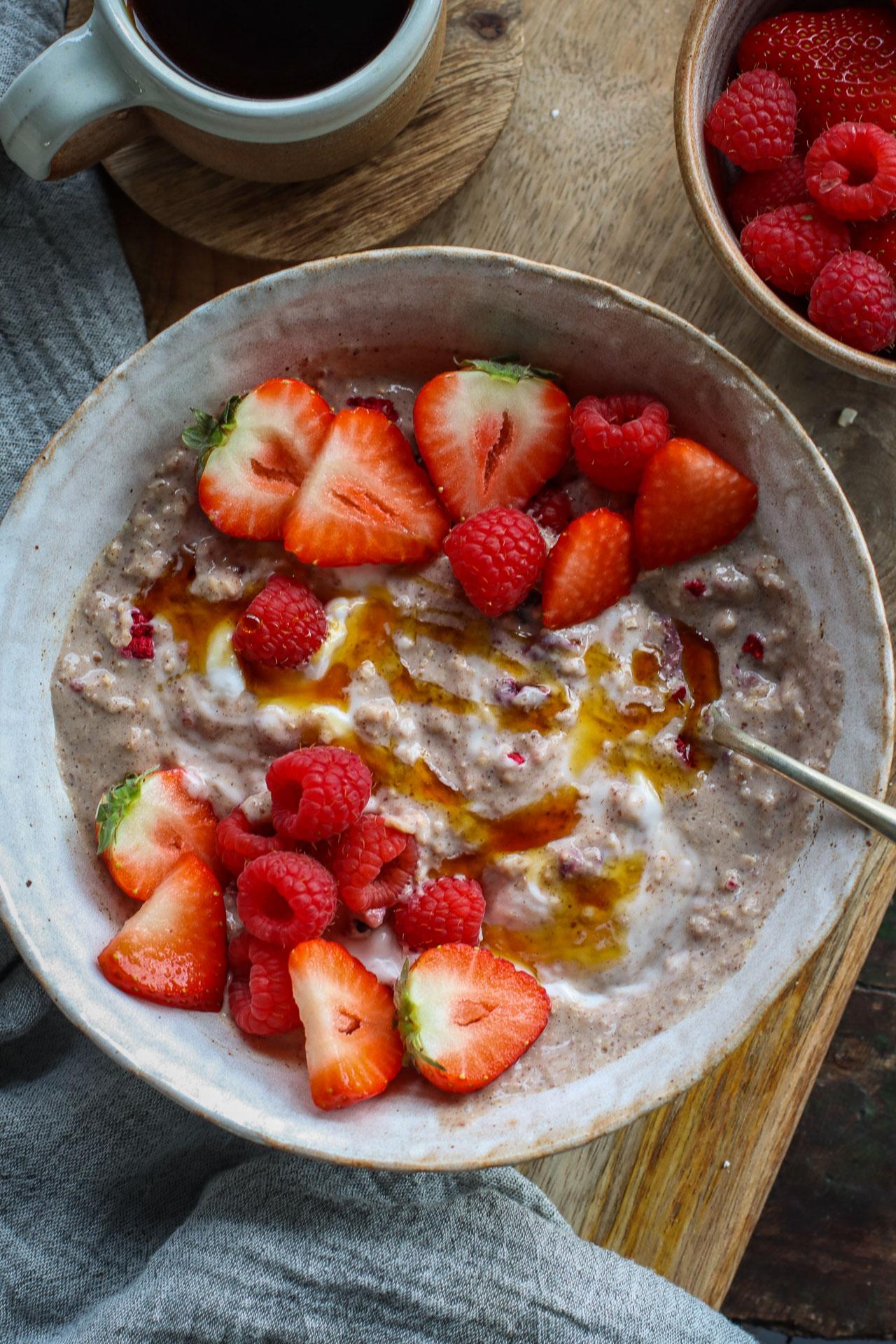 Instant Oatmeal with Berries Recipe