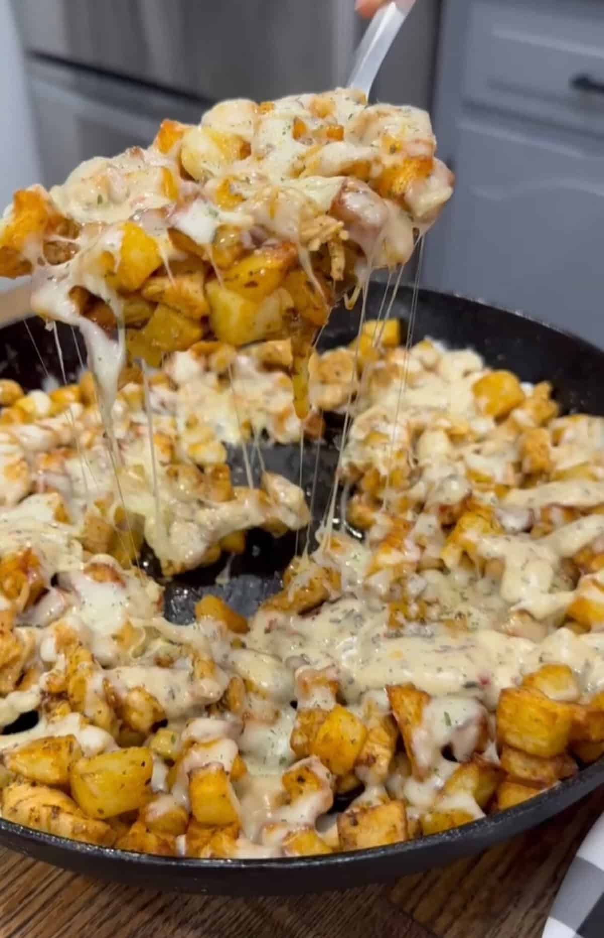 One-Pan Garlic Parmesan Chicken and Potatoes Recipe
