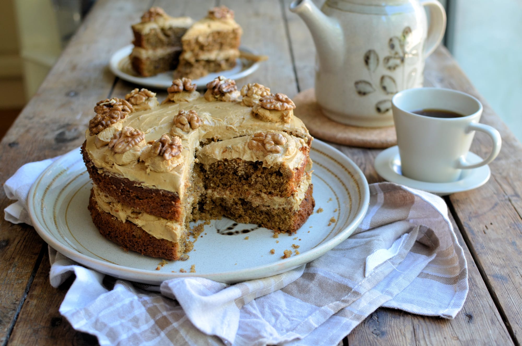 Coffee and Walnut Cake Recipe1