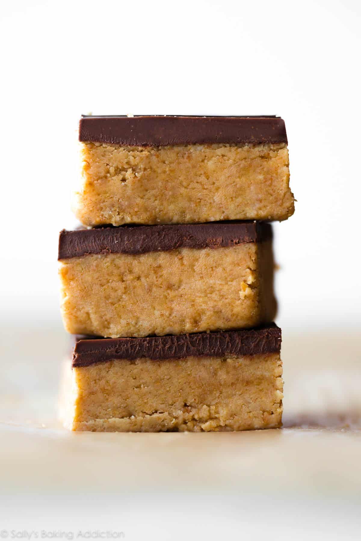 No-Bake Chocolate Peanut Butter Bars Recipe
