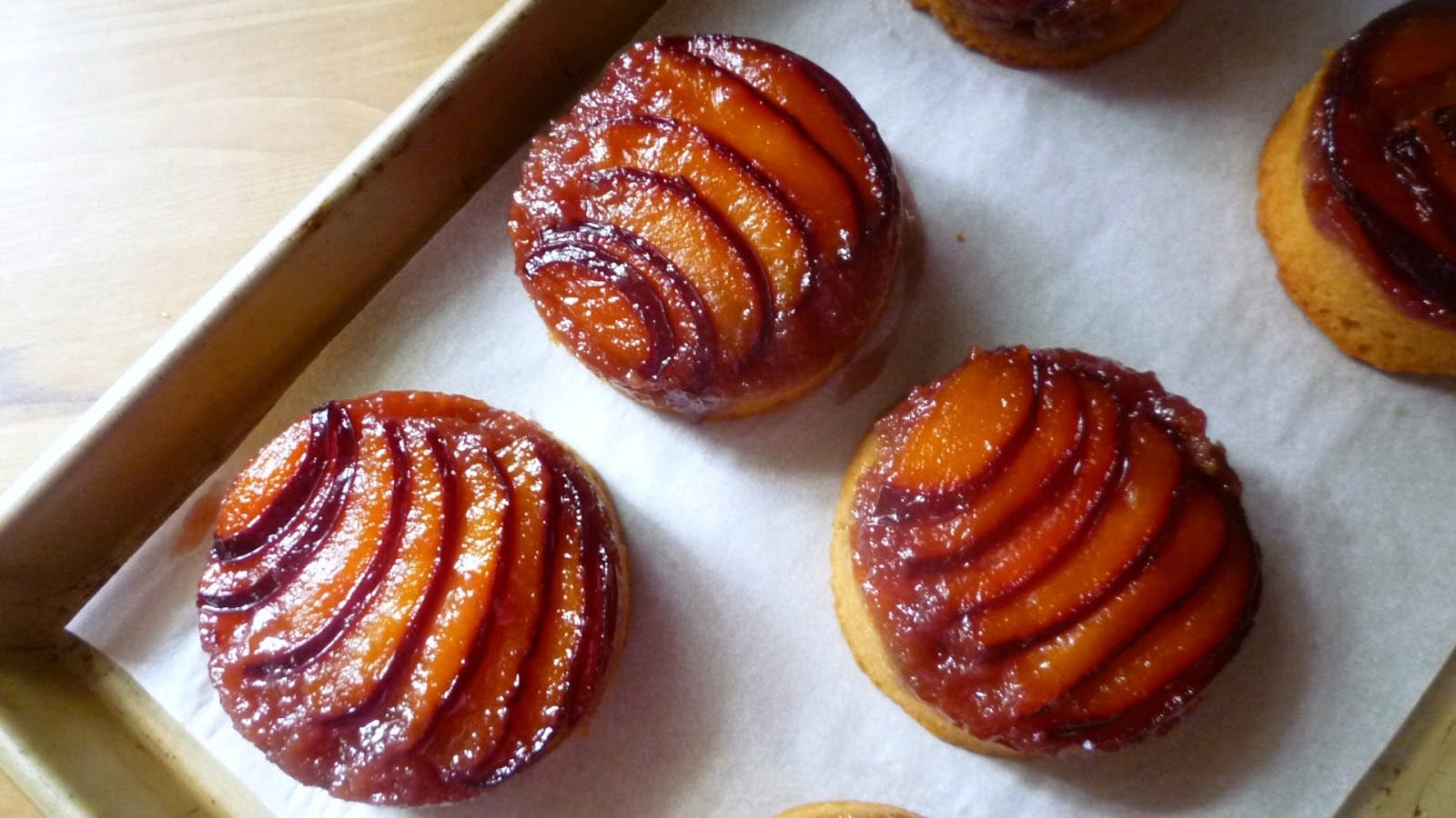 Mini Plum Cakes