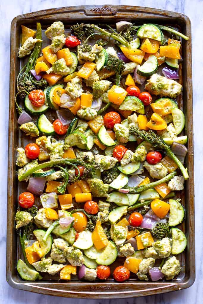 One-Pan Pesto Chicken and Veggies Recipe