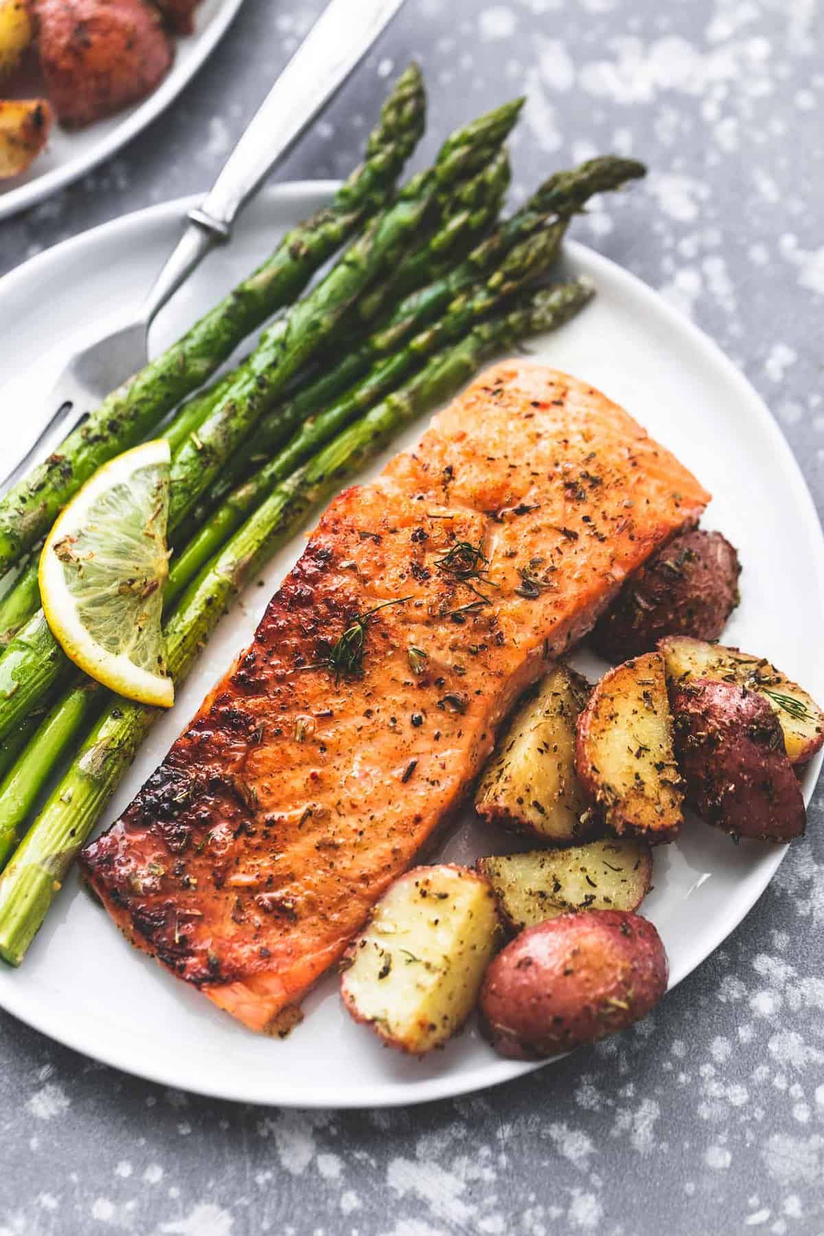 Baked Salmon with Roasted Asparagus
