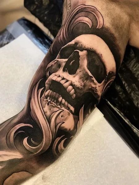 men's inner skull tattoo