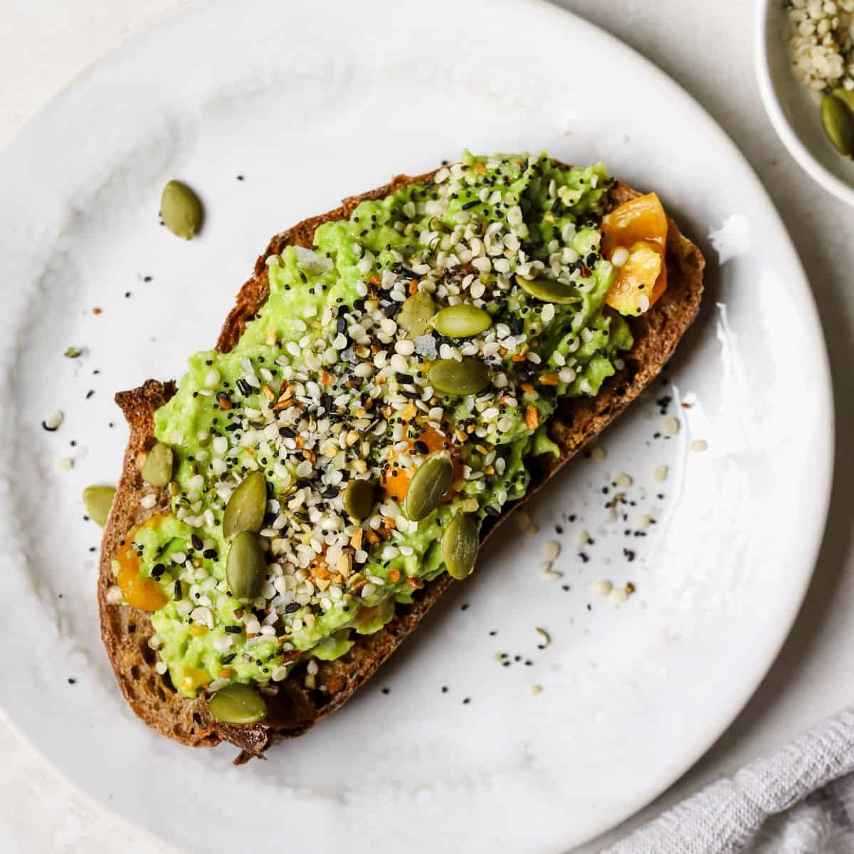 Avocado Toast with Everything Bagel Seasoning Recipe