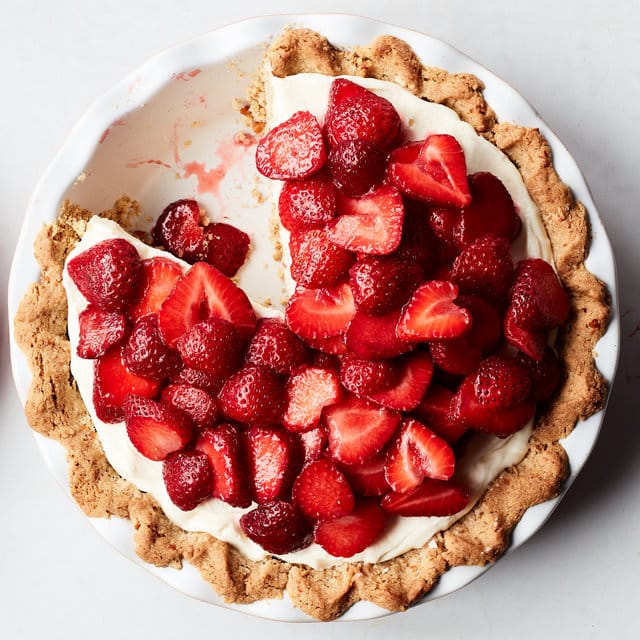 Strawberry Pretzel Sensation Pie Recipe