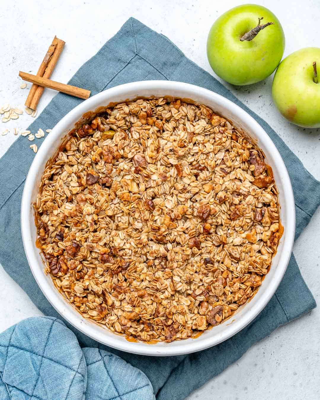 Healthy Apple Crumble with Oat Topping