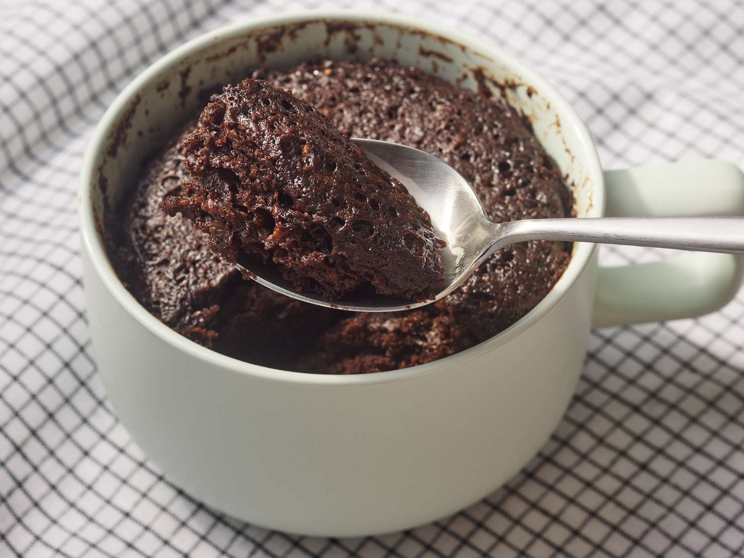 5-Minute Microwave Chocolate Mug Cake