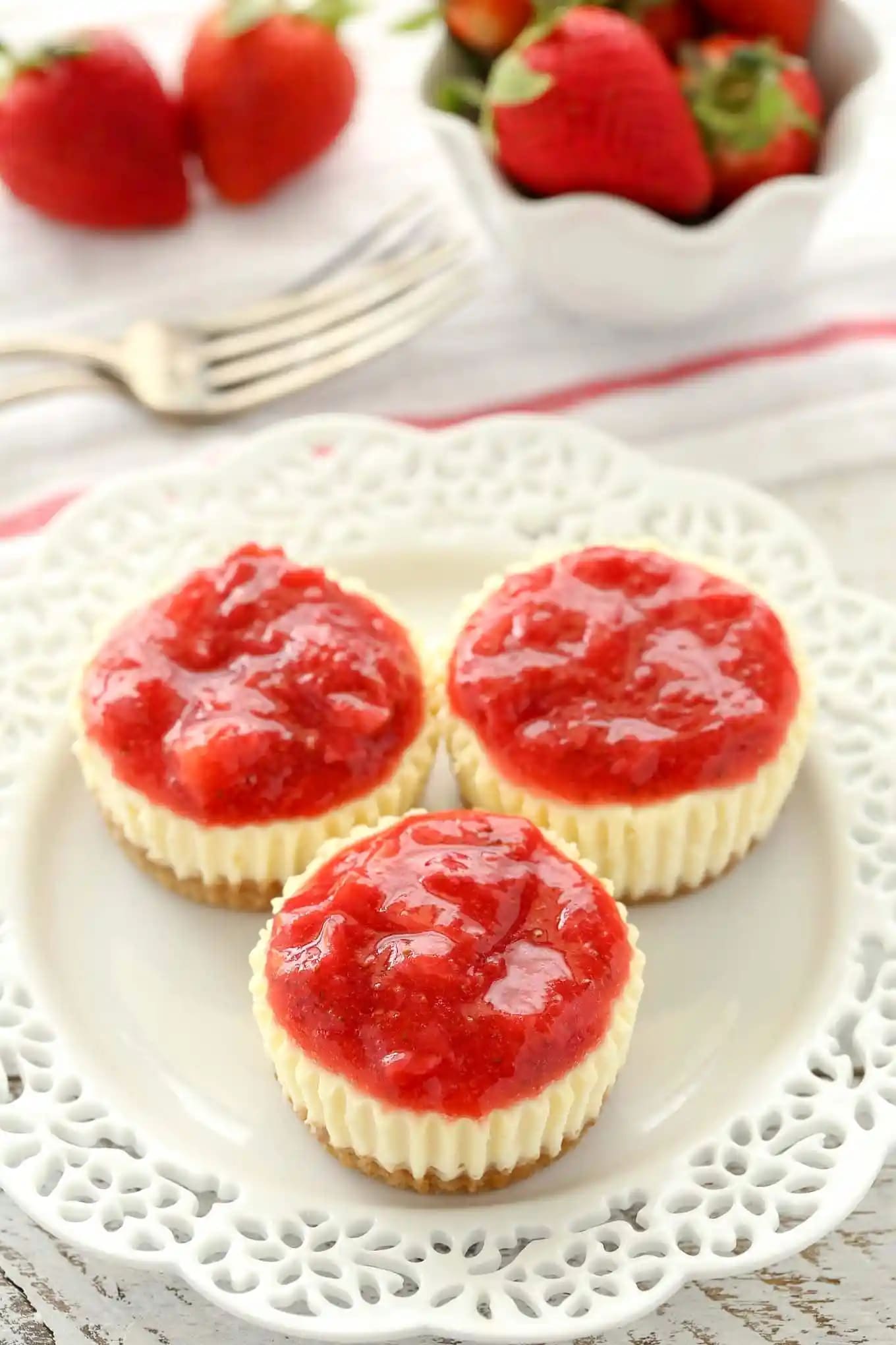 Mini Strawberry Cheesecakes