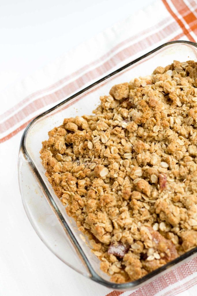 Healthy Apple Crumble with Oat Topping