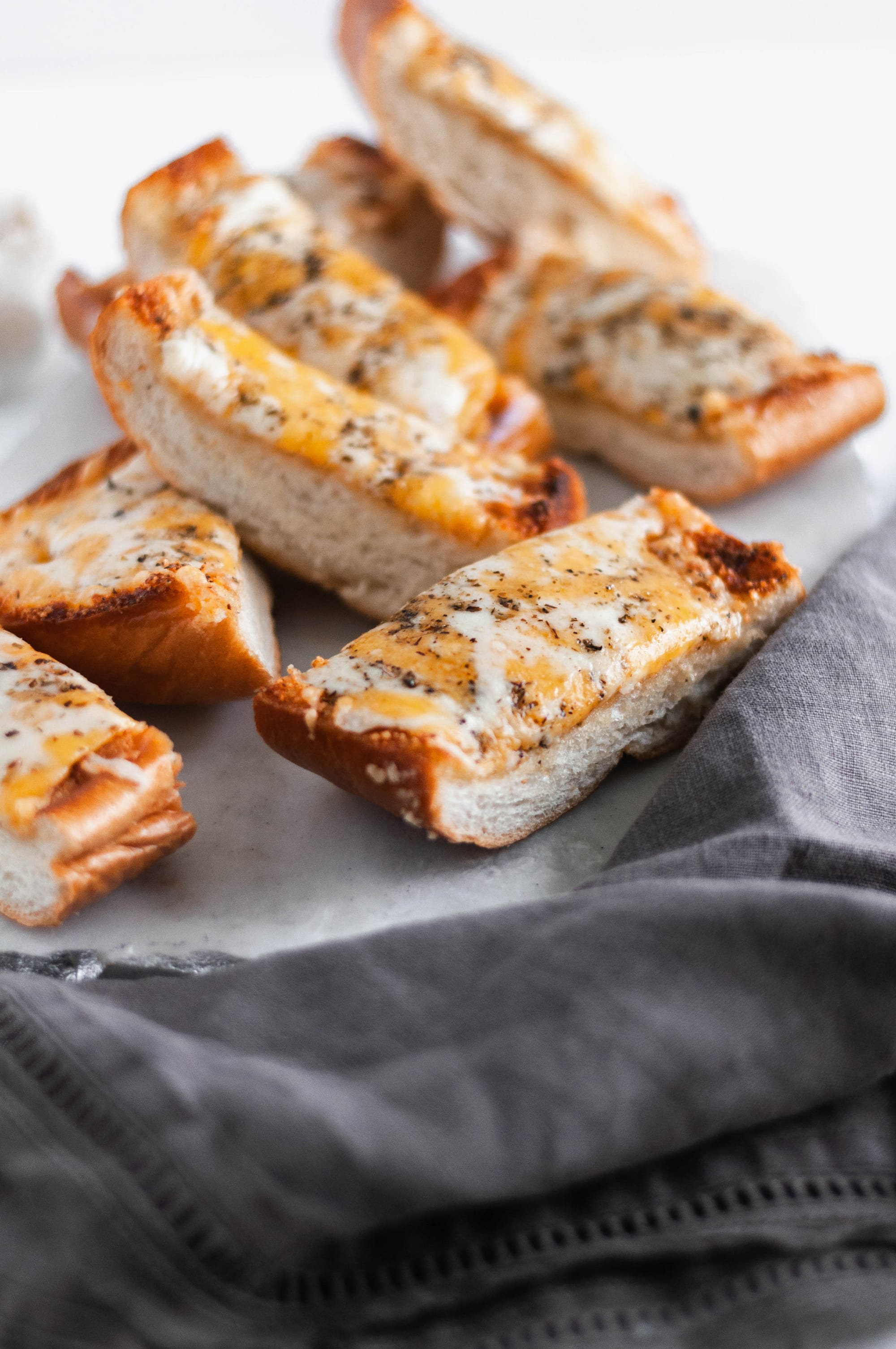 Ultimate Cheesy Garlic Bread