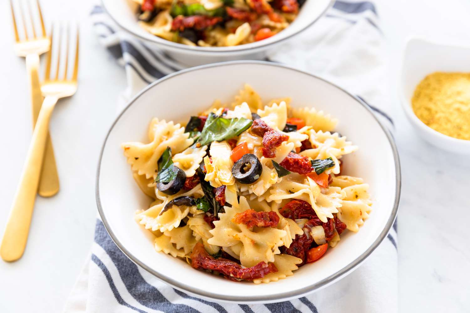 Sun-Dried Tomato and Artichoke Pasta
