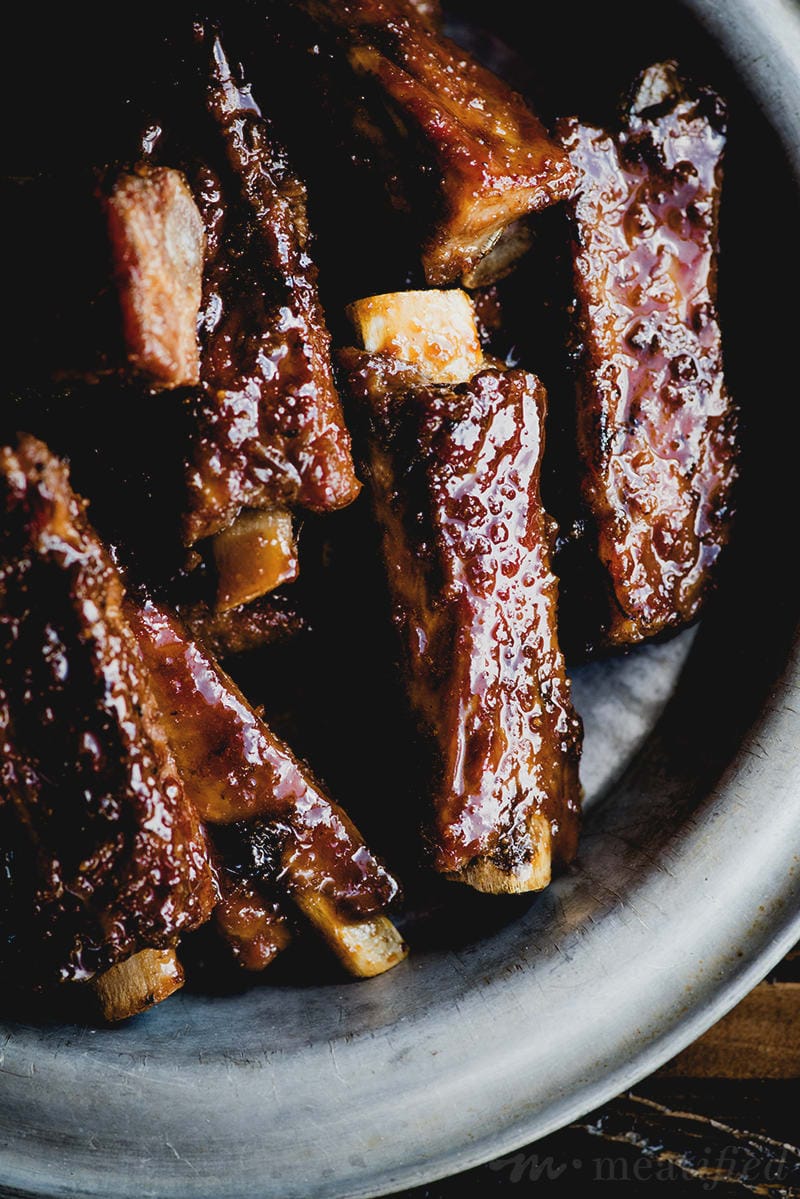 Sticky Garlic Ribs