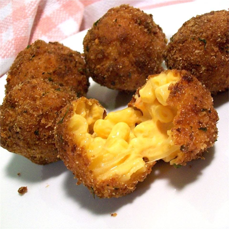 Fried Macaroni and Cheese Balls