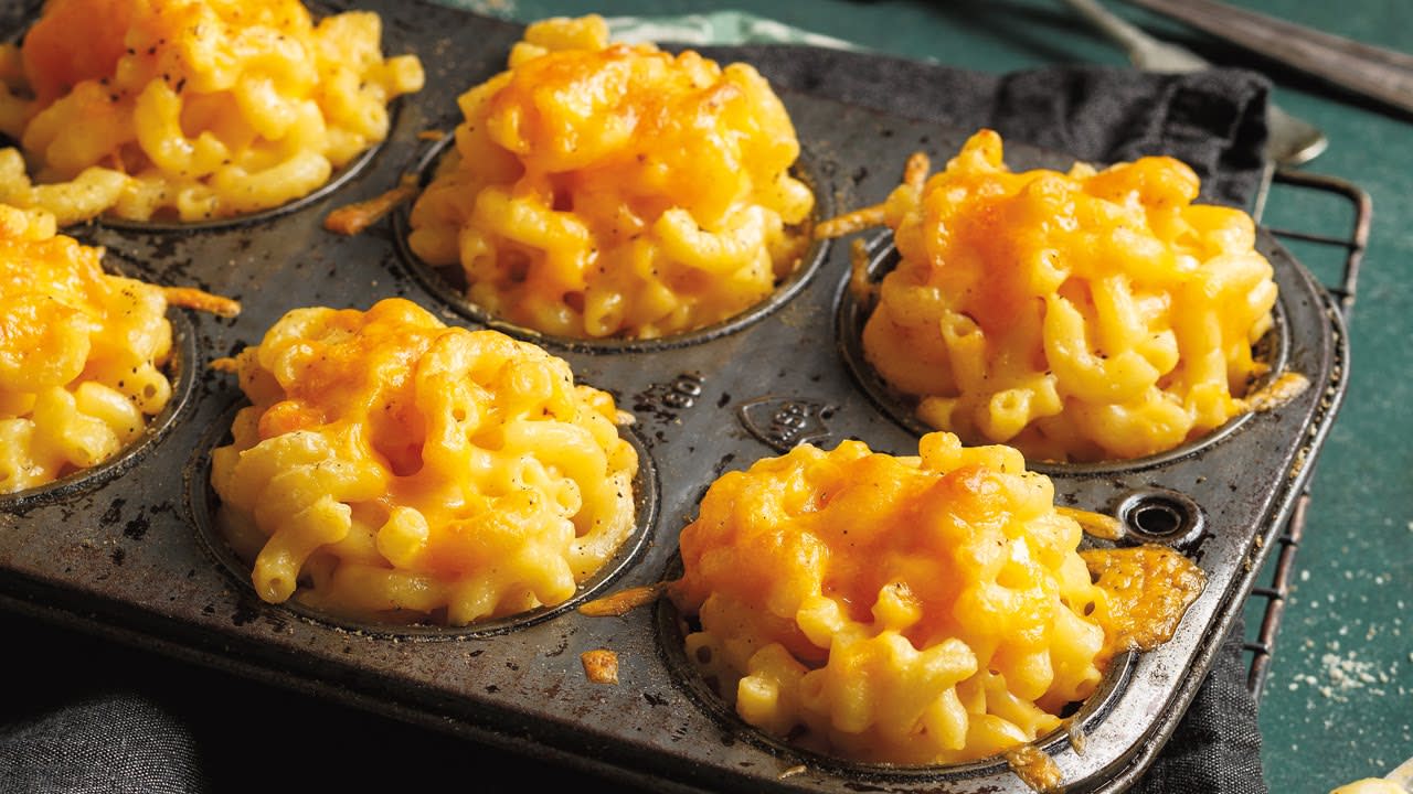 Mac & Cheese Muffins
