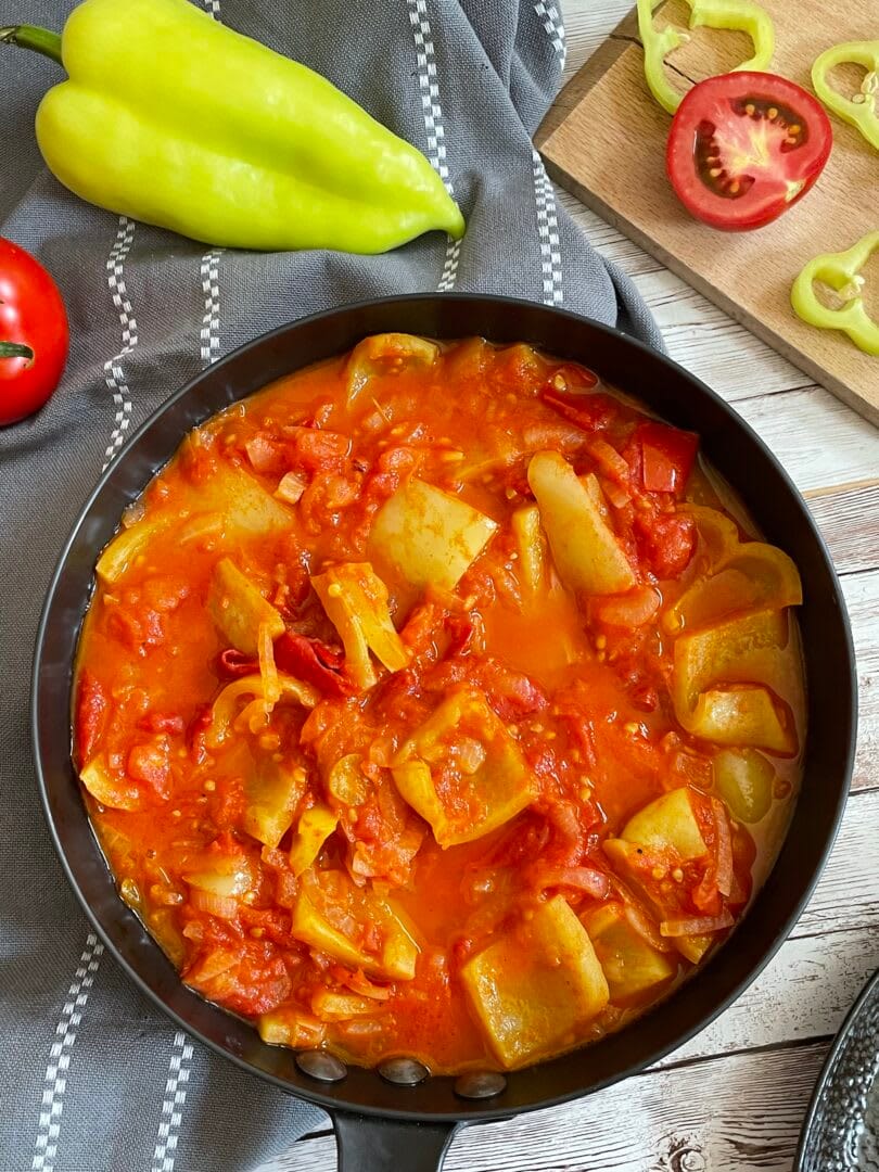 Lecsó (Hungarian Pepper Stew)