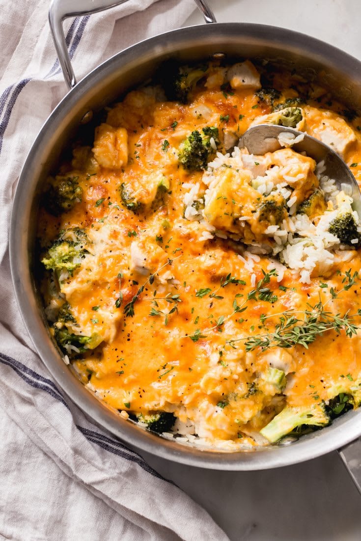 One Pot Cheesy Chicken Broccoli and Rice Casserole